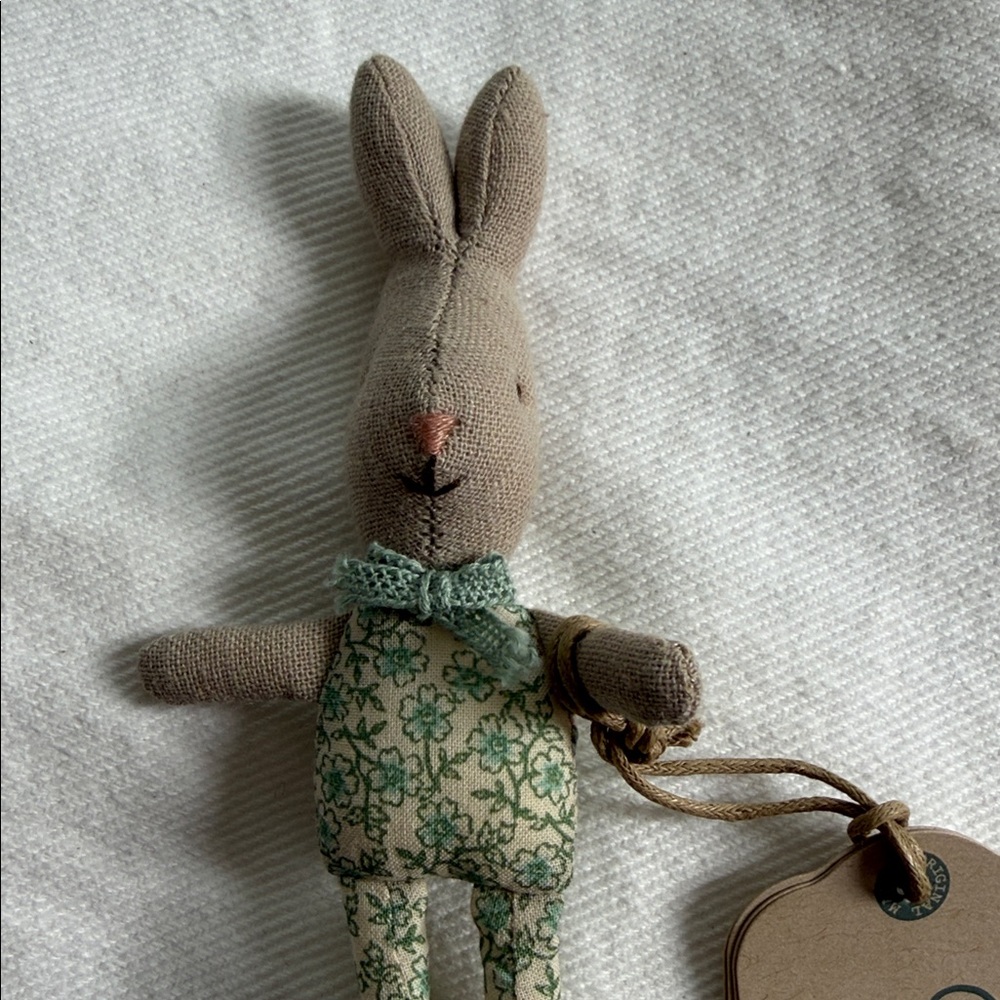 LAST ONE LEFT…Tiny Maileg Baby Rabbit - Blue/Green  BNWT - Picture 2 of 3